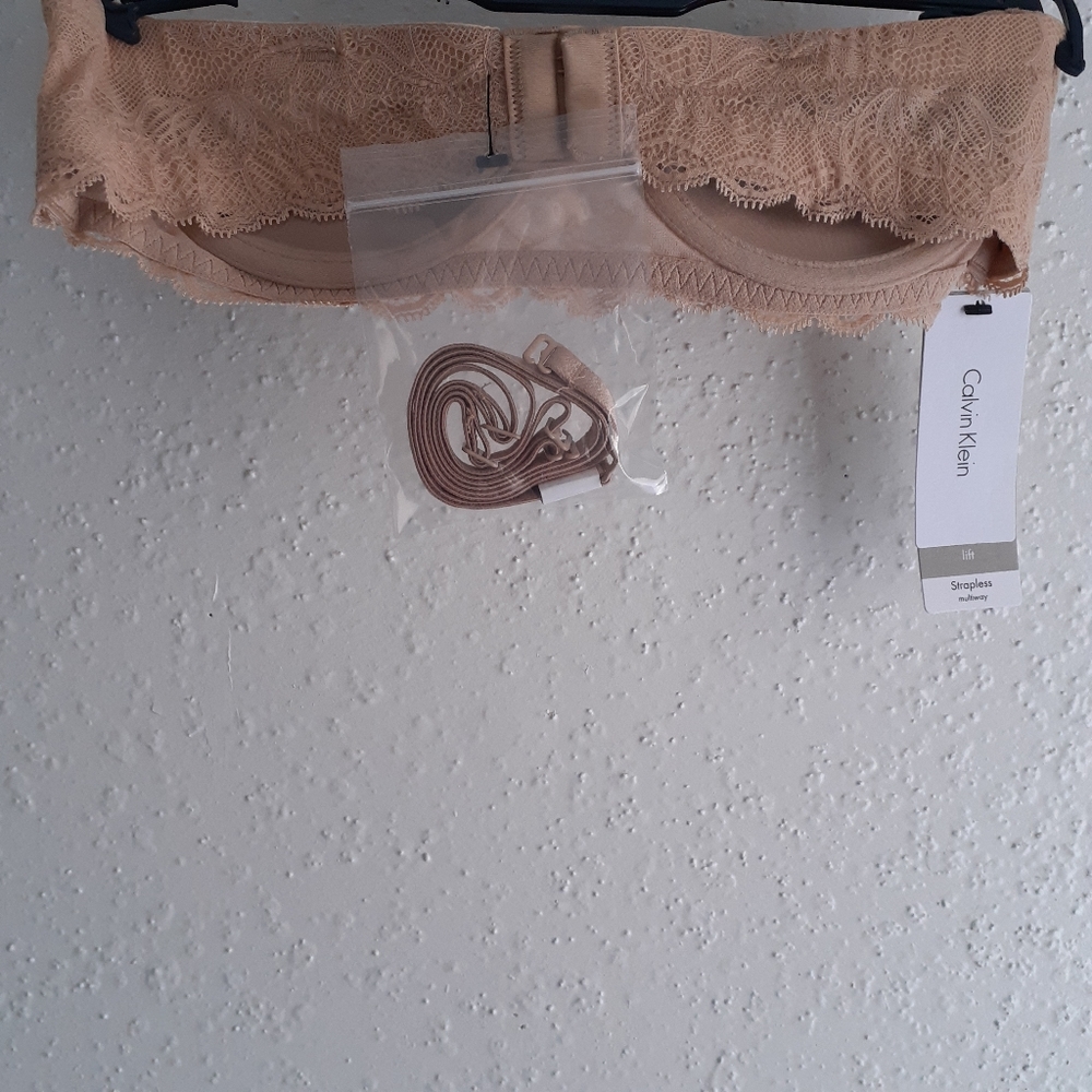 Calvin Klein Strapless Bra Multiway NWT 34 A - Picture 6 of 7